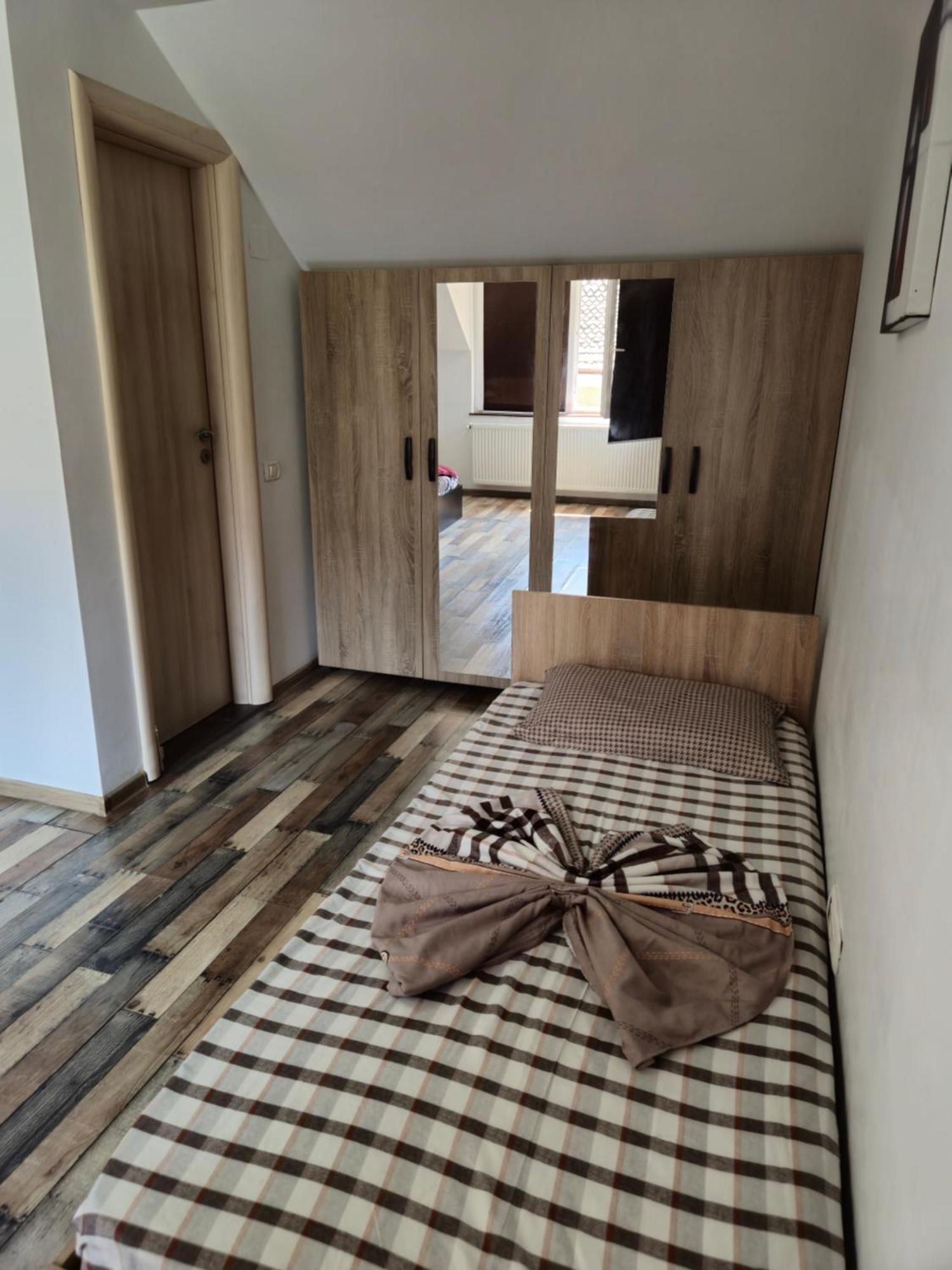 Apartamente De Inchiriat Lucky House ブラショフ エクステリア 写真